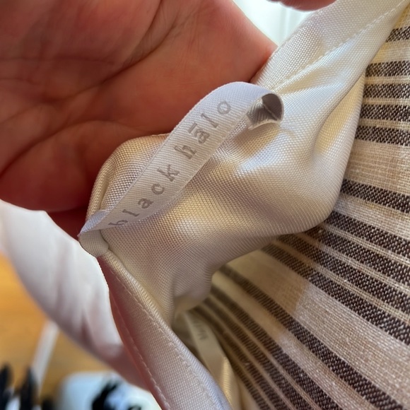 Black Halo satin halter dress, Size XS - Picture 3 of 3